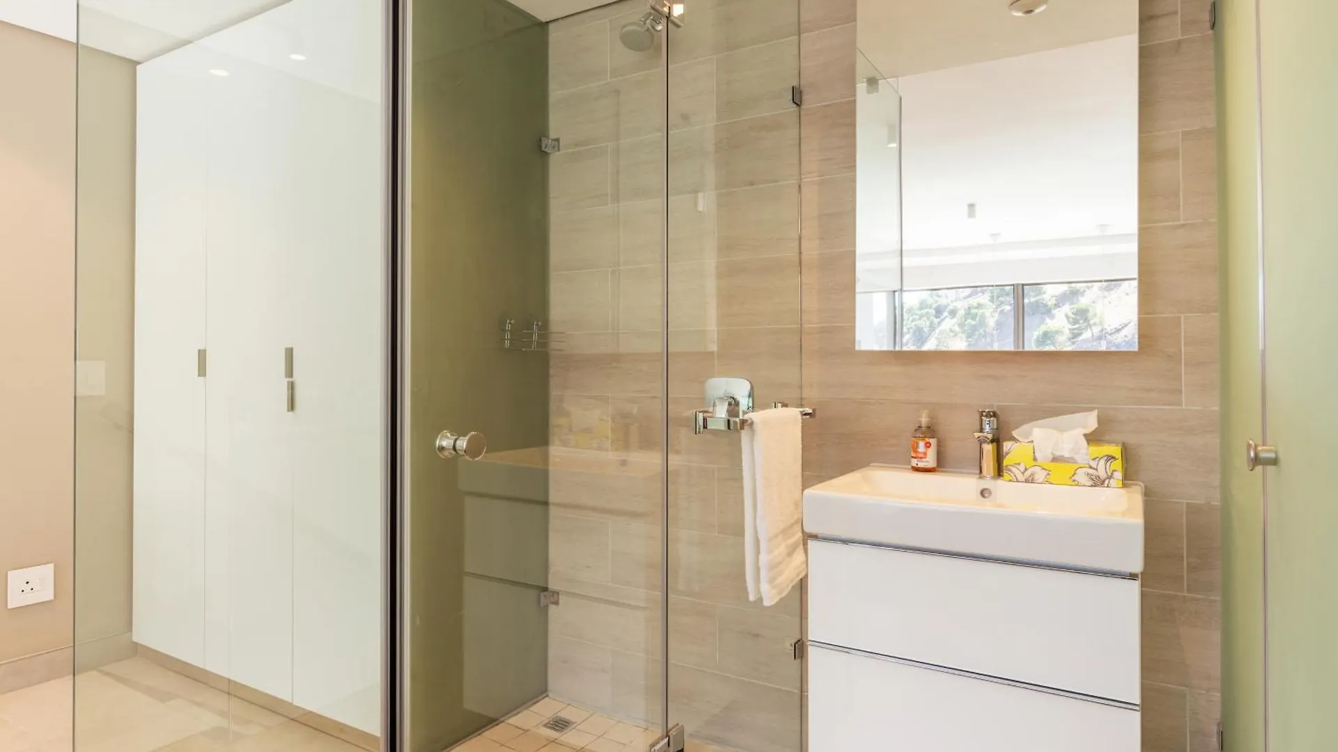 Daire De Waterkant Luxury By Nivar Cape Town